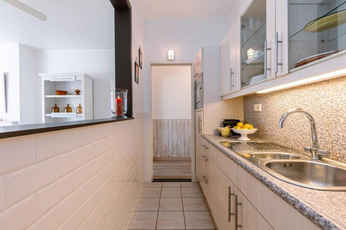 Huswell - Beautiful And Spacious Studio With Side Seaview Knokke-Heist Exterior foto